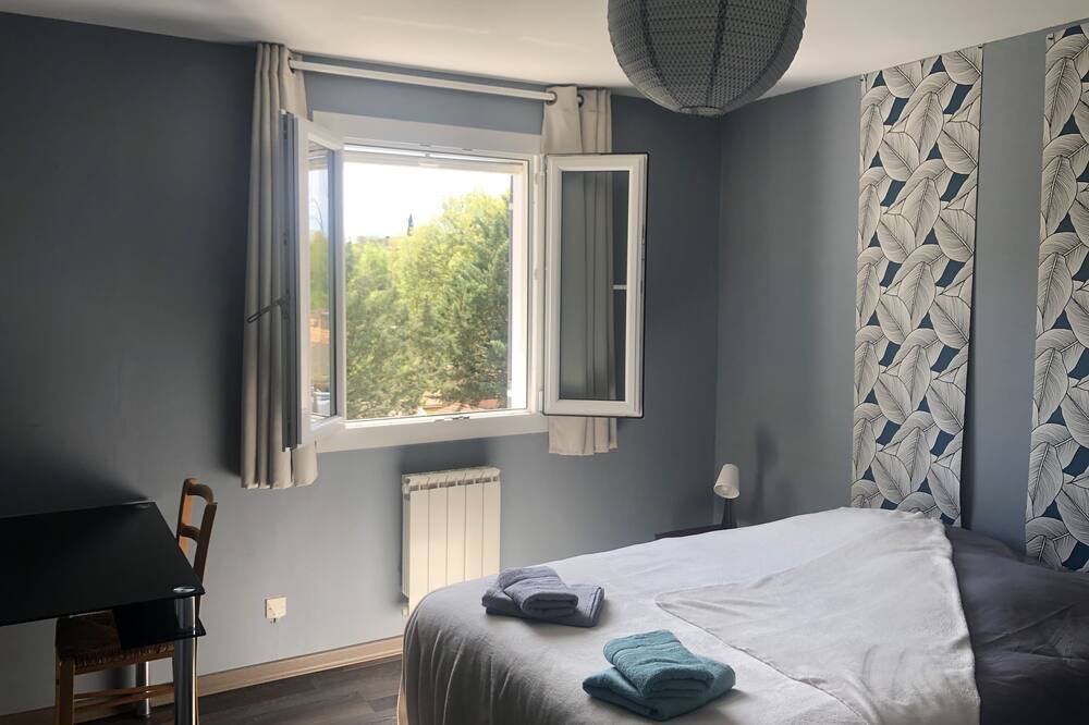 Photo of Bedroom in Saint Maime