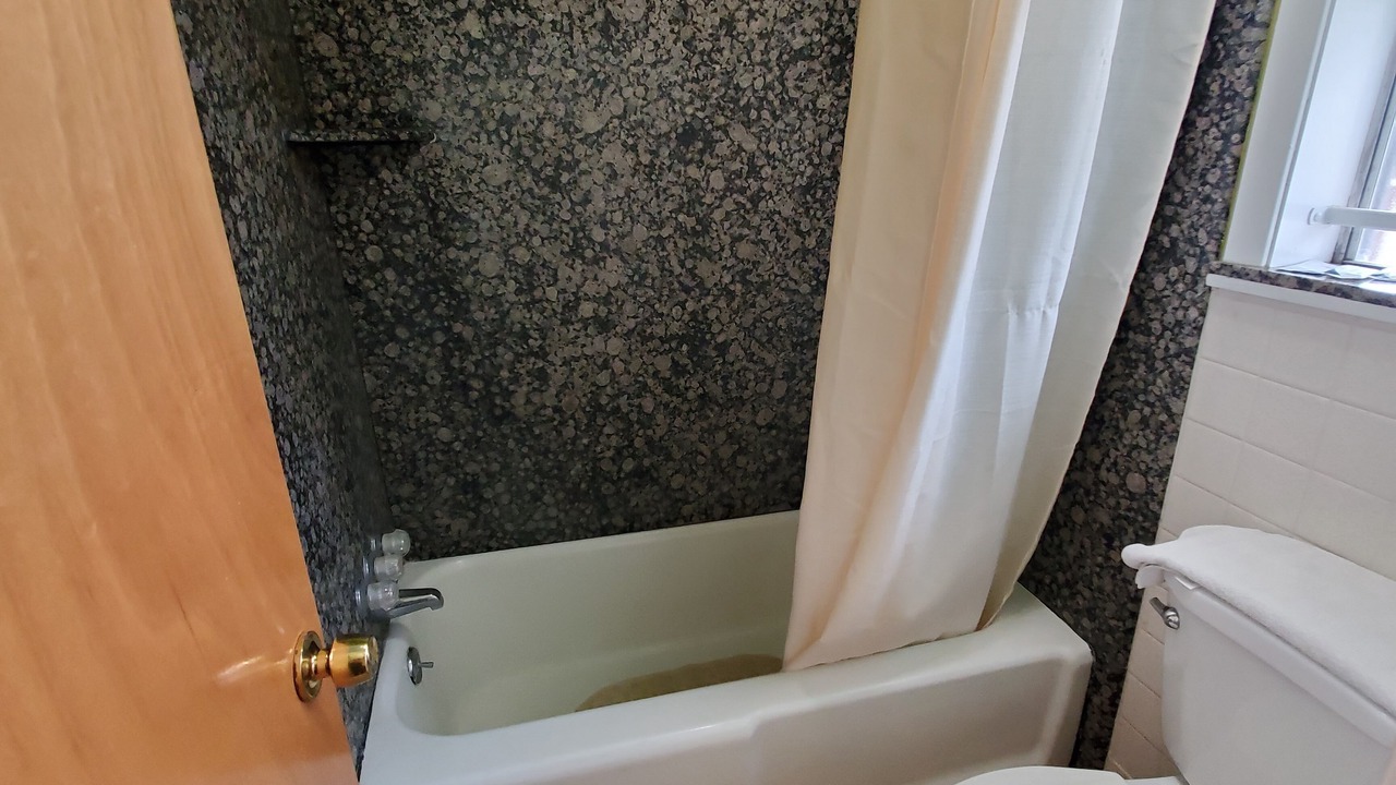 Photo of Bathroom in Navasota