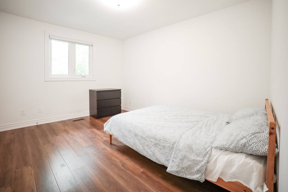Photo of Bedroom in Richmond Hill