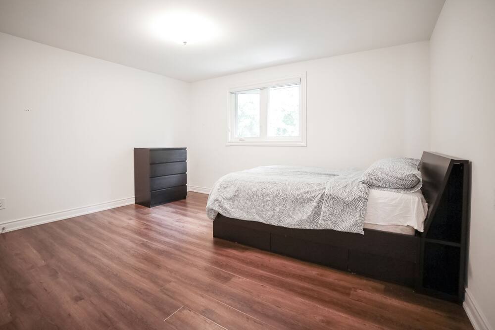 Photo of Bedroom in Richmond Hill
