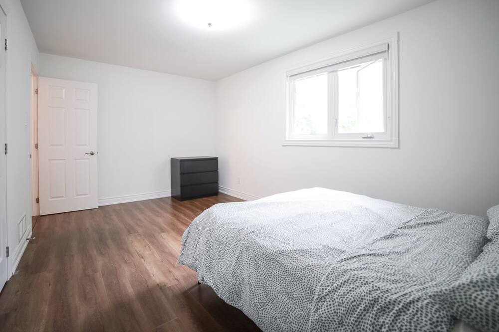 Photo of Bedroom in Richmond Hill