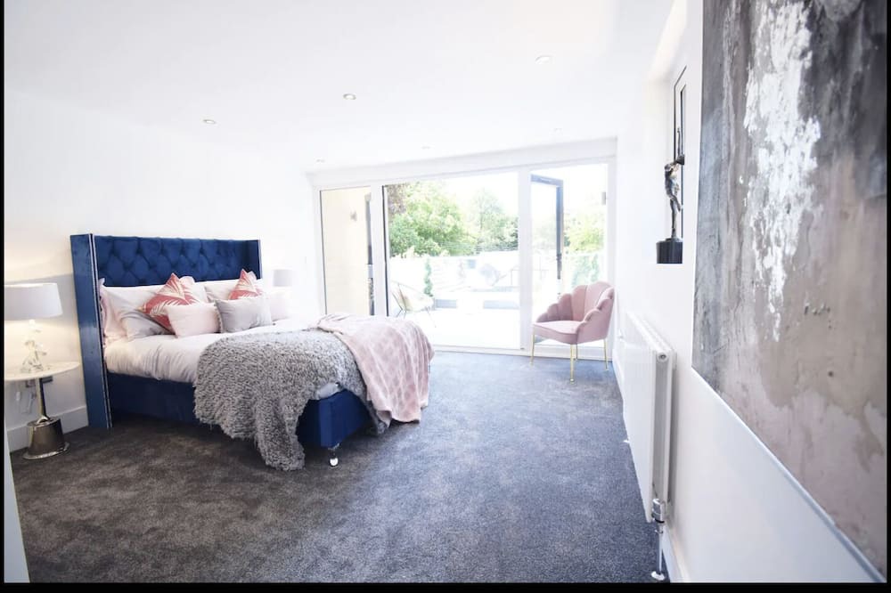 Photo of Bedroom in Brands Hatch