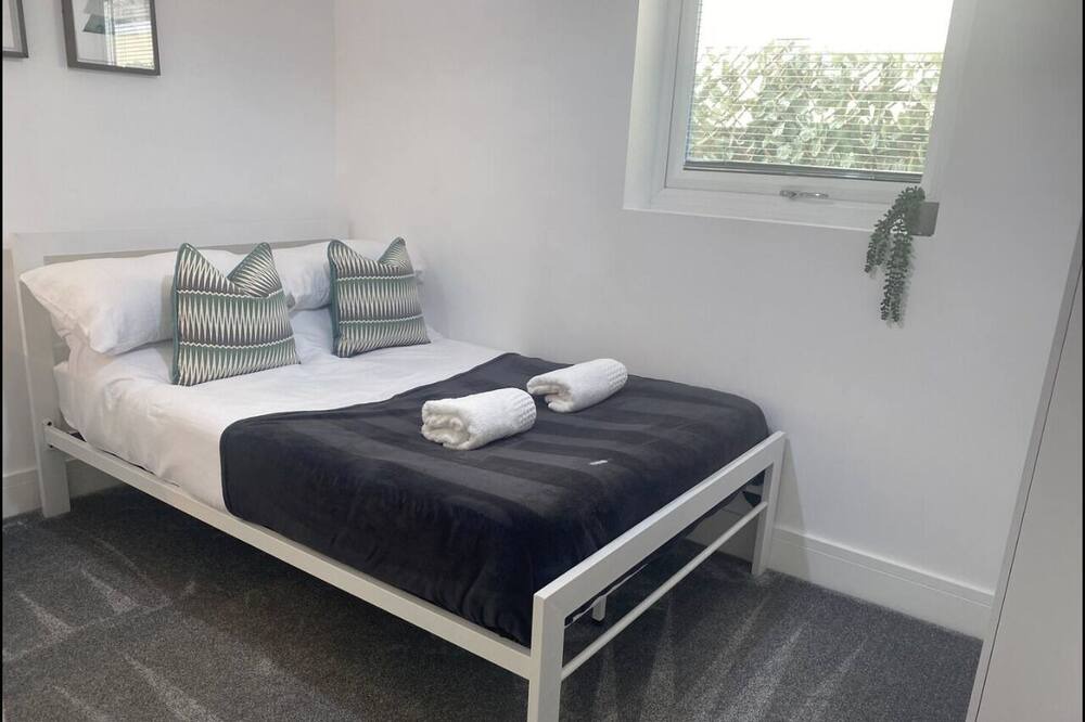 Photo of Bedroom in Brands Hatch