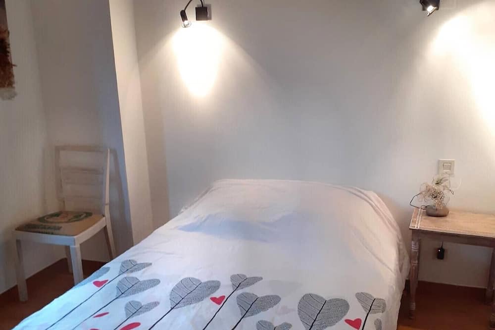 Photo of Bedroom in Ongles