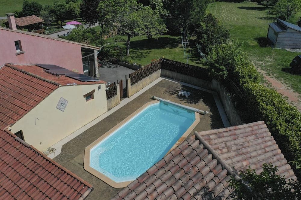 Photo of Outdoor in Ongles