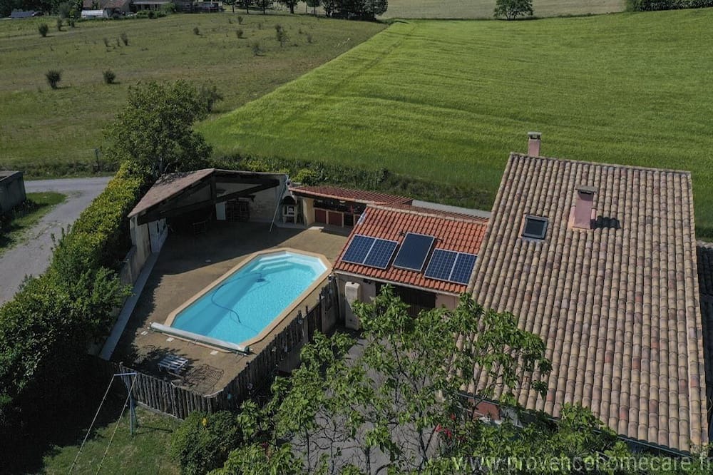 Photo of Outdoor in Ongles