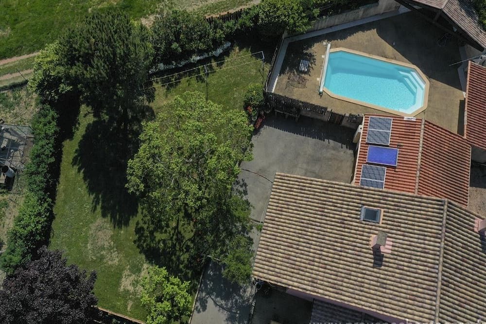 Photo of Others in Ongles