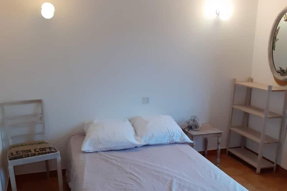 Photo of Bedroom in Ongles