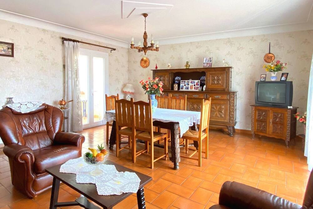 Photo of Livingroom in Estagel