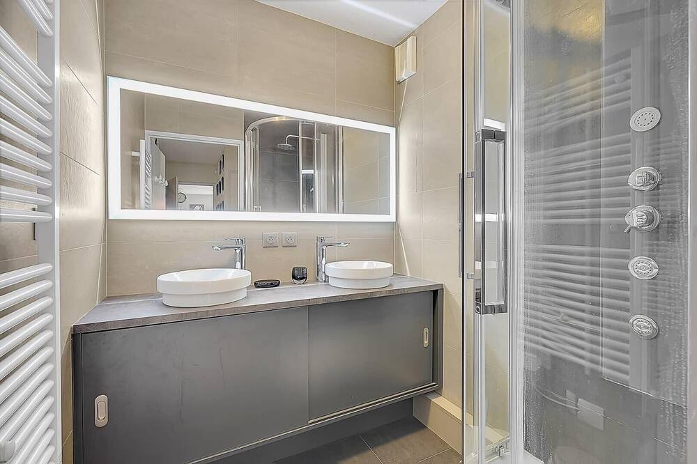 Photo of Bathroom in Saint - Michel