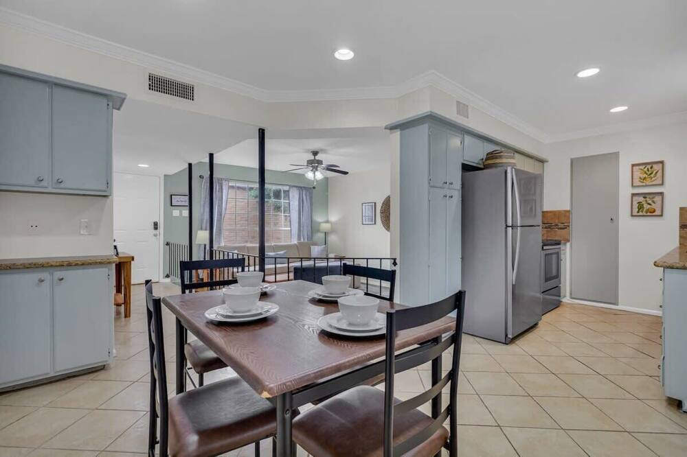 Photo of Bedroom in Medical Center District