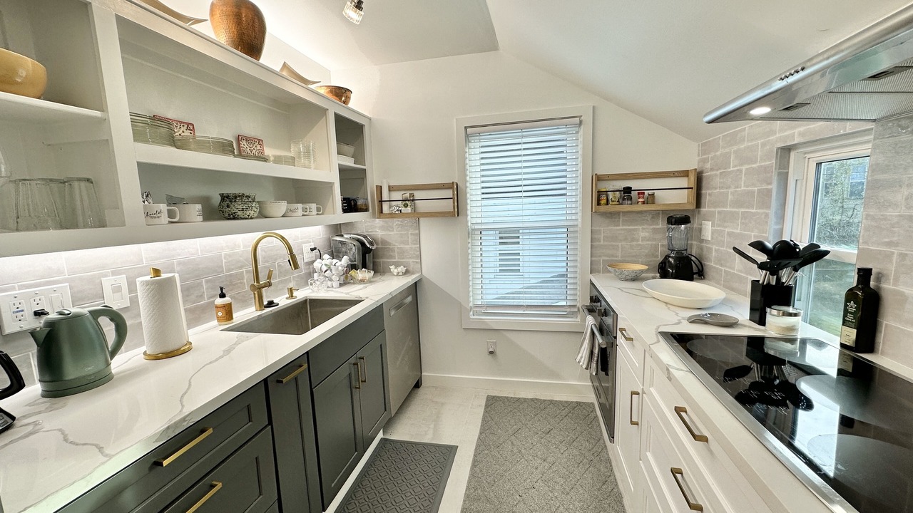 Photo of Kitchen in Washington Ave./ Memorial Park