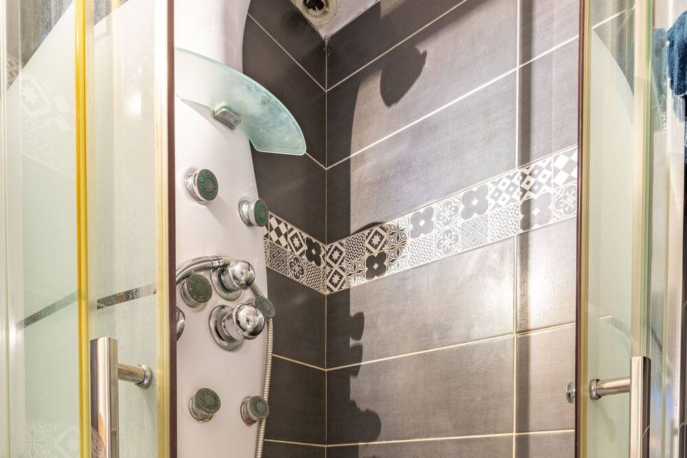 Photo of Bathroom in Dinan - Saint-Malo