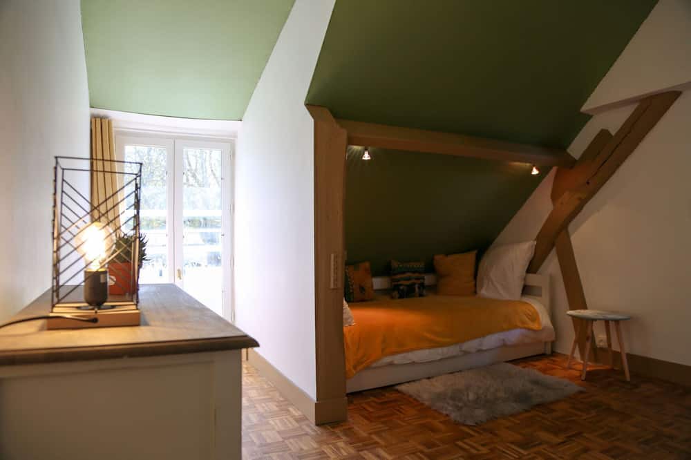 Photo of Bedroom in Courcy-aux-Loges