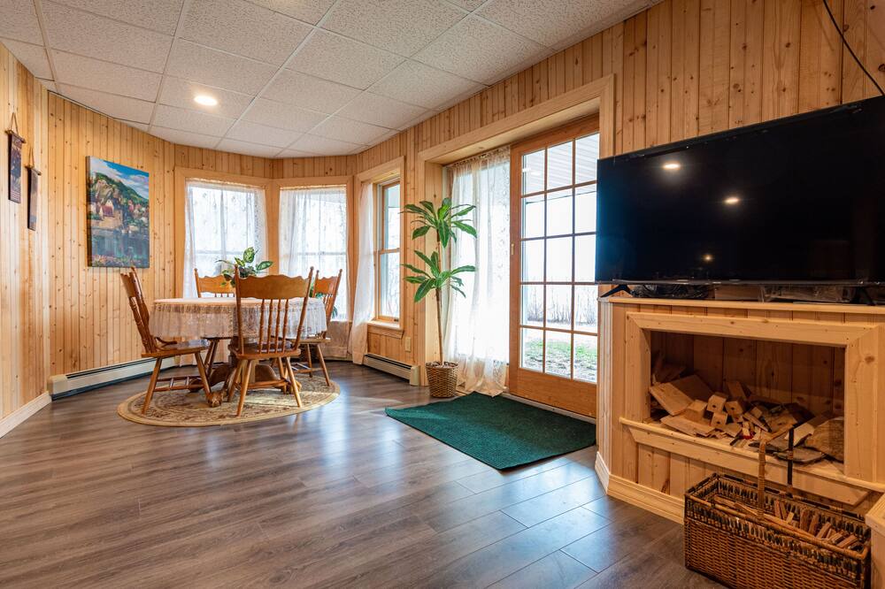 Photo of Livingroom in Saint David