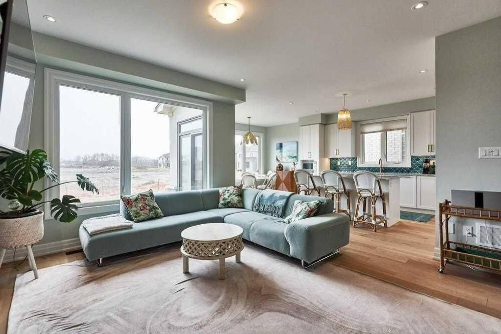 Photo of Livingroom in Whitby