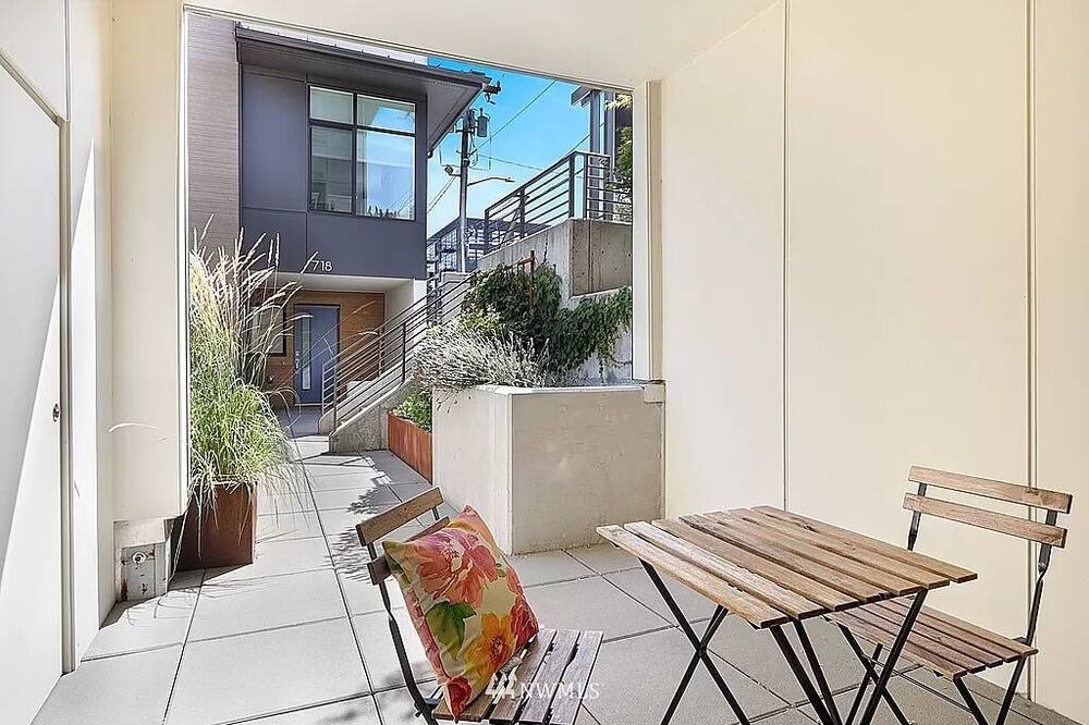 Photo of Others in Lower Queen Anne