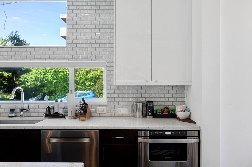 Photo of Others in Lower Queen Anne