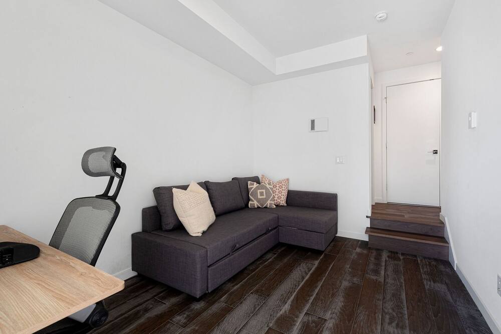 Photo of Others in Lower Queen Anne