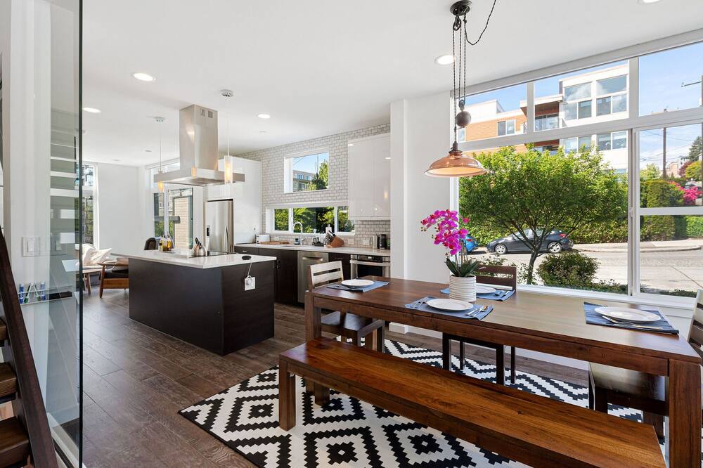 Photo of Others in Lower Queen Anne