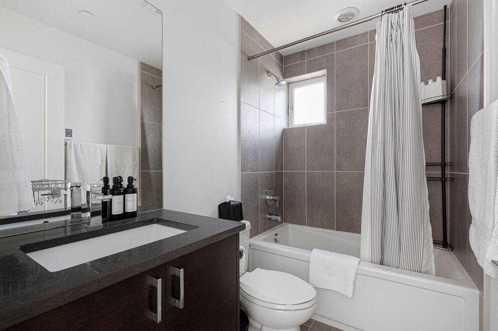 Photo of Others in Lower Queen Anne