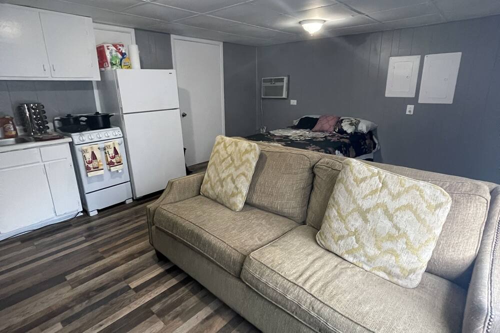 Photo of Livingroom in Macon