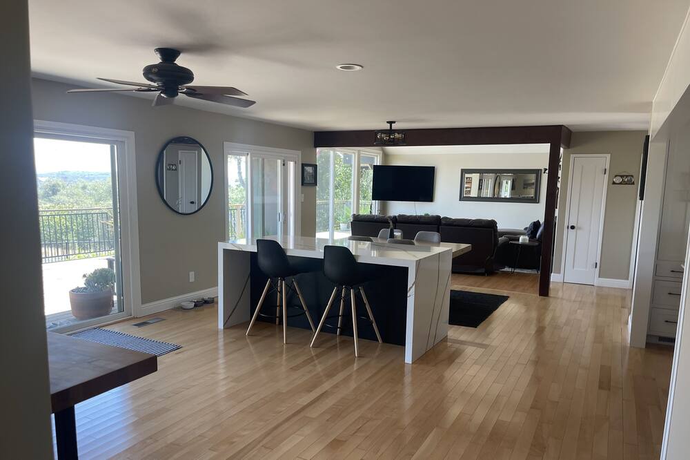 Photo of Livingroom in Auburn