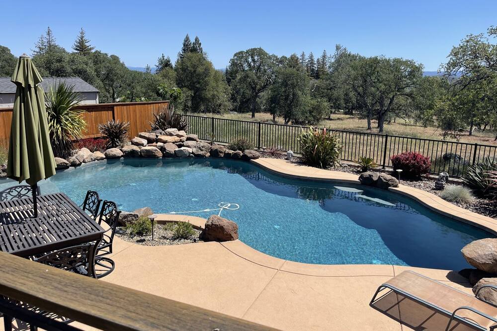 Photo of Outdoor in Auburn