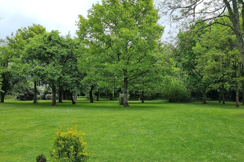 Photo of Outdoor in Beaufour-Druval