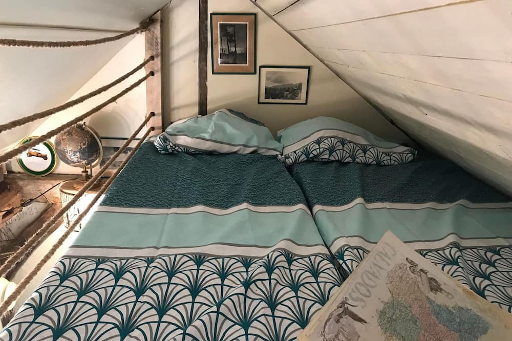 Photo of Bedroom in Beaufour-Druval