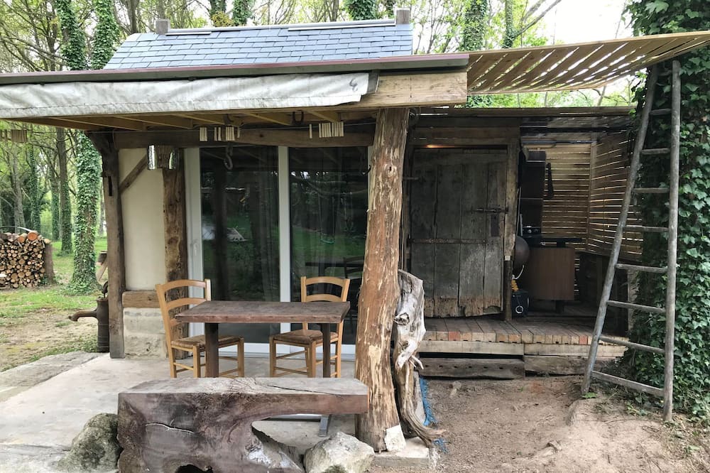 Photo of Patio Balcony in Beaufour-Druval