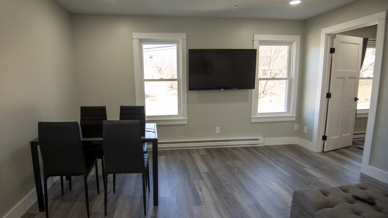 Photo of Others in Burdett