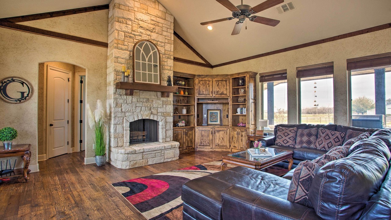 Photo of Livingroom in Weston