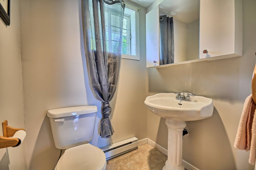 Photo of Bathroom in Sainte-Anne-du-Lac