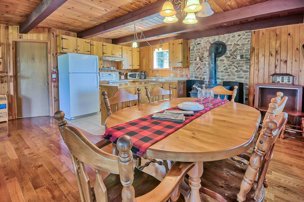 Photo of Kitchen in Sainte-Anne-du-Lac