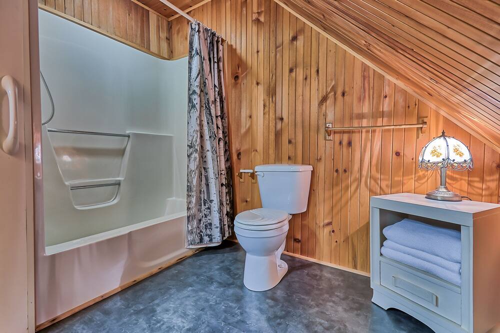 Photo of Bathroom in Sainte-Anne-du-Lac