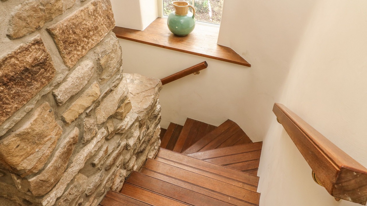 Photo of Others in Litton