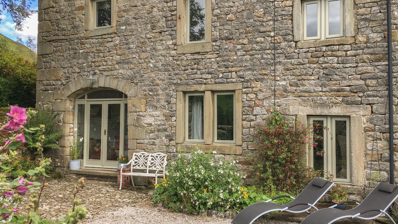 Photo of Outdoor in Litton