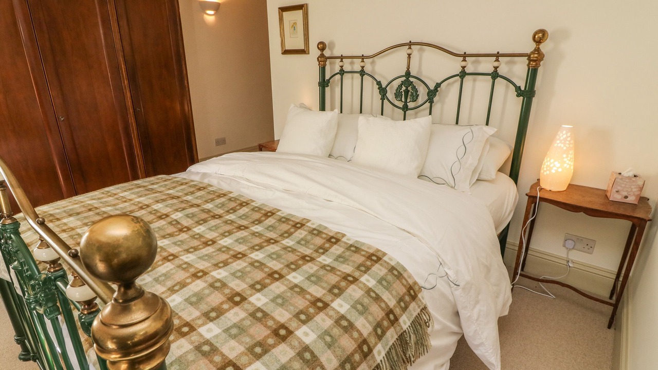 Photo of Others in Litton