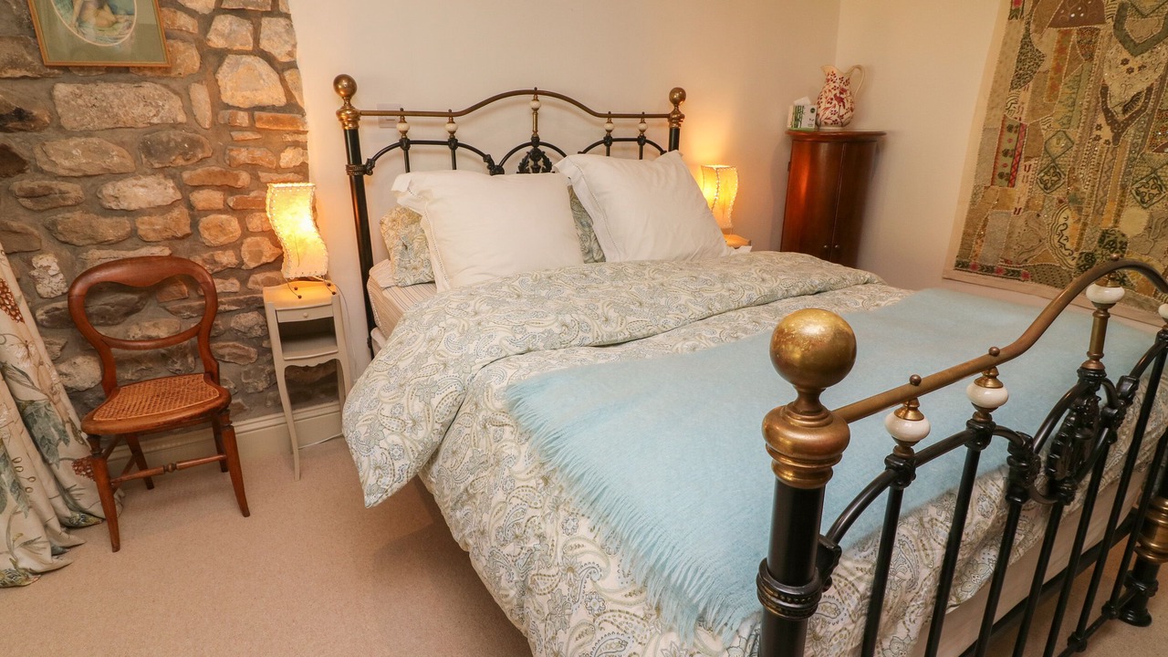 Photo of Others in Litton