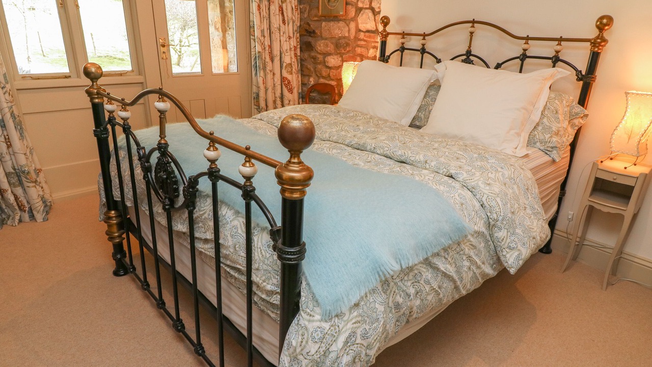 Photo of Others in Litton