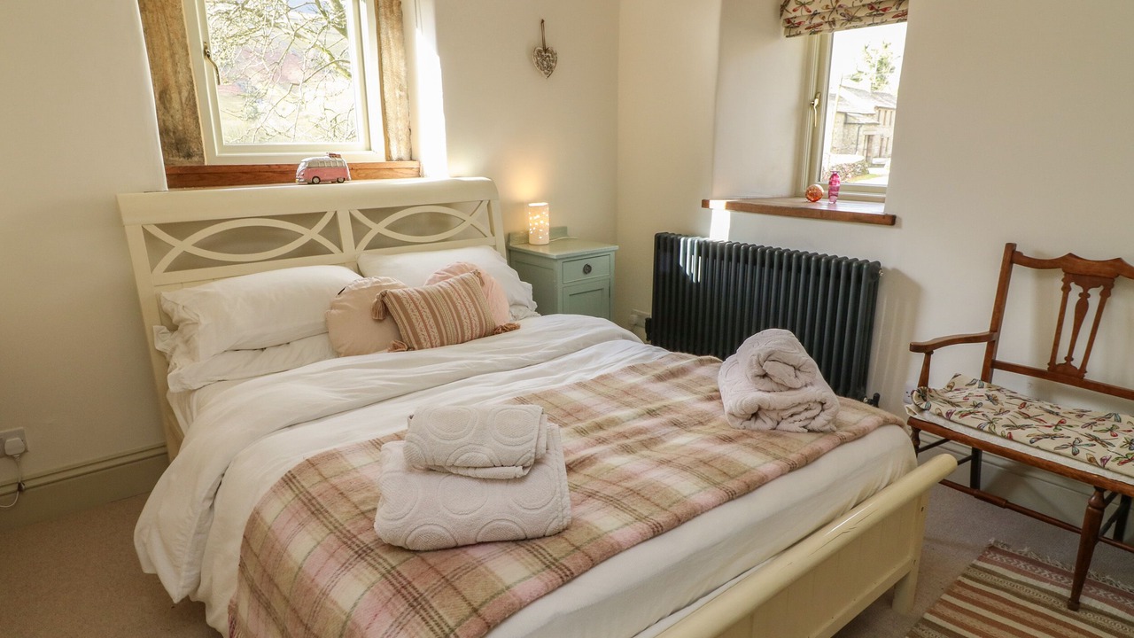 Photo of Others in Litton