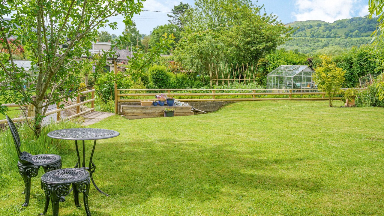 Photo of Others in Glangrwyney