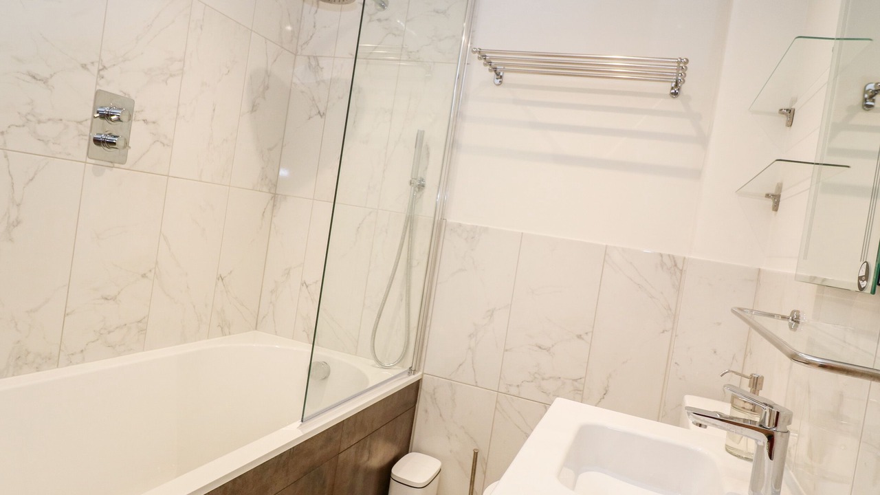 Photo of Bathroom in Mylor Churchtown