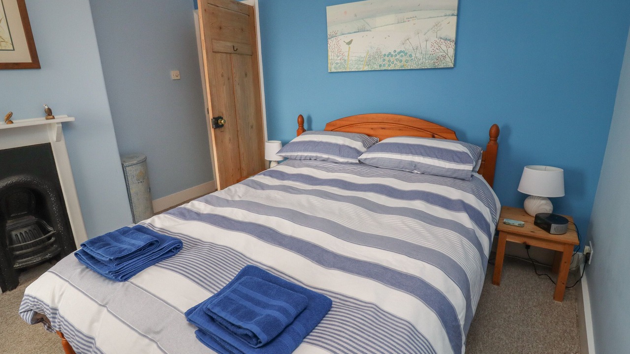 Photo of Others in Lympstone