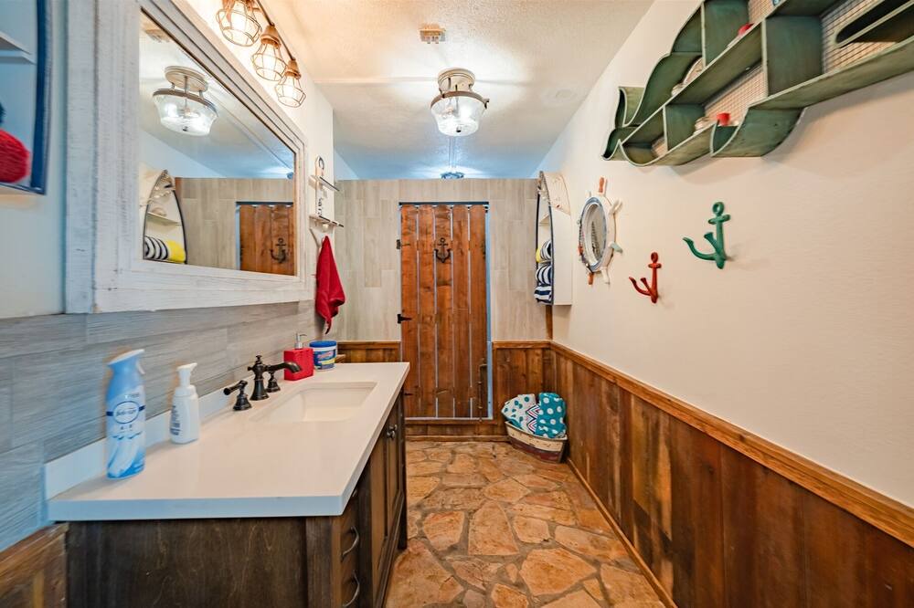 Photo of Bathroom in City-by-the Sea