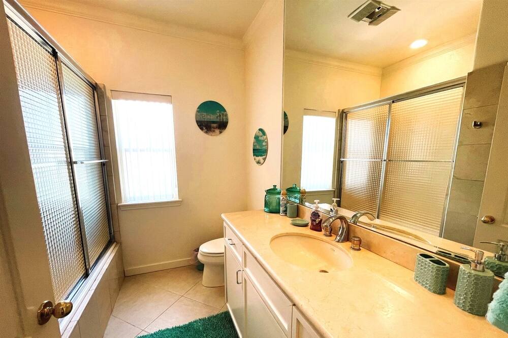 Photo of Bathroom in City-by-the Sea