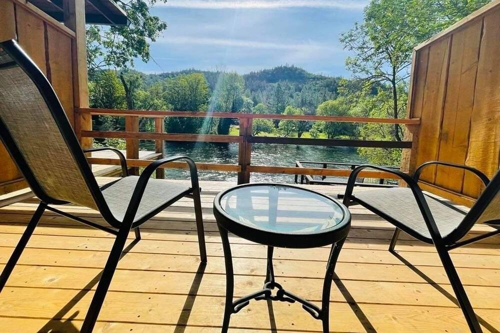 Photo of Patio Balcony in Shady Cove