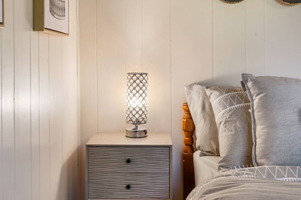 Photo of Bedroom in May Creek