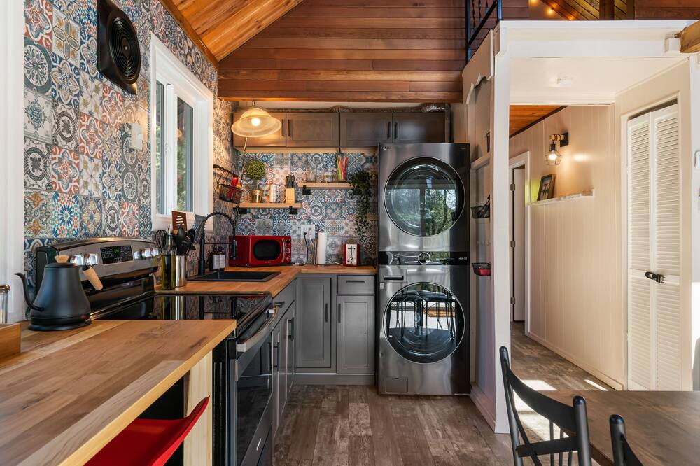 Photo of Kitchen in May Creek